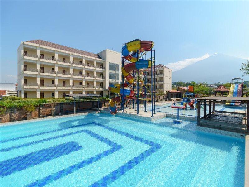 Reddoorz Resort Premium @ Sangkan Hurip Kuningan Zewnętrze zdjęcie